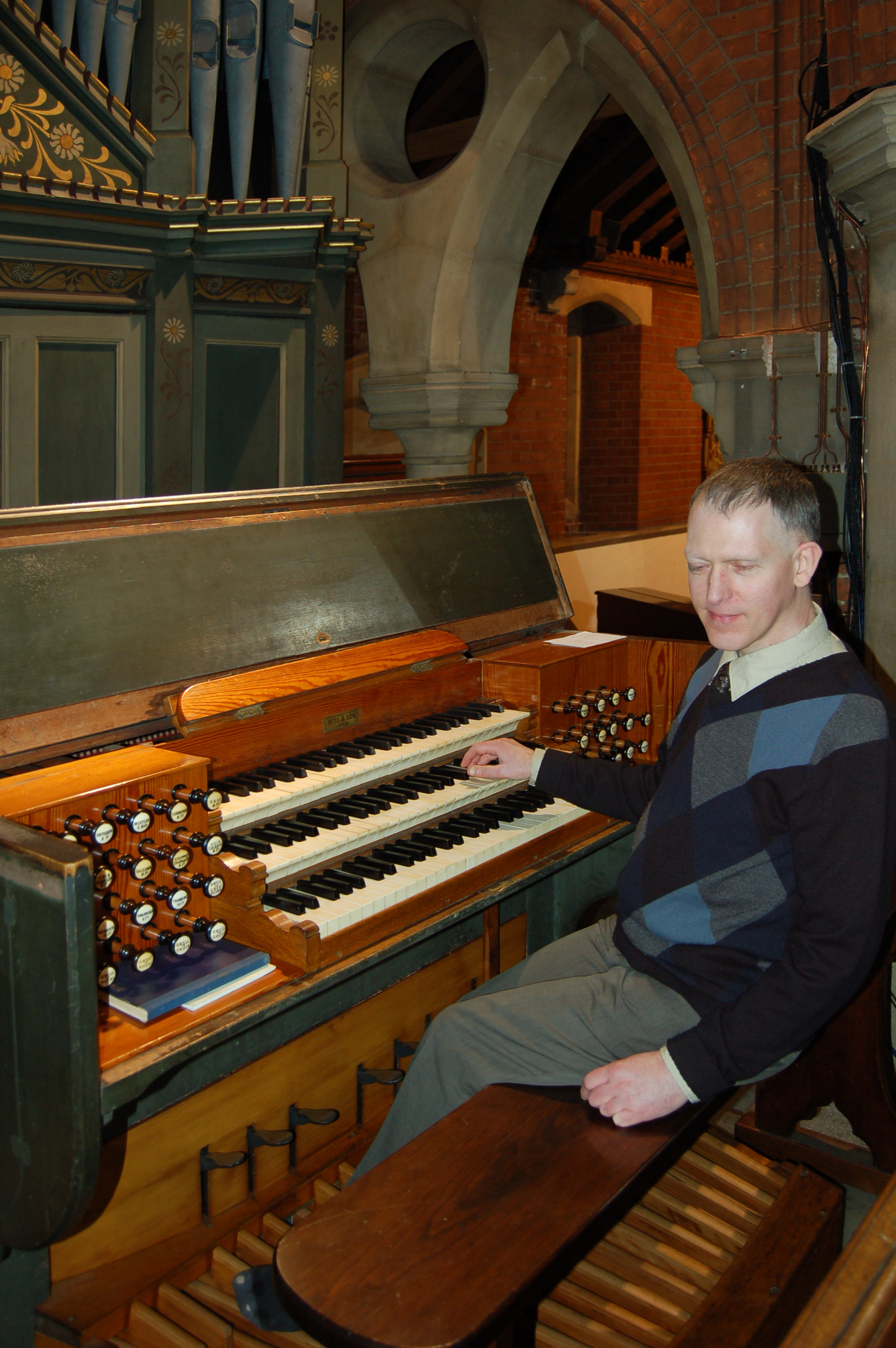 Image: David Aprahamian Liddle at the console