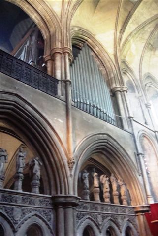 Image: St John Holland Park: organ