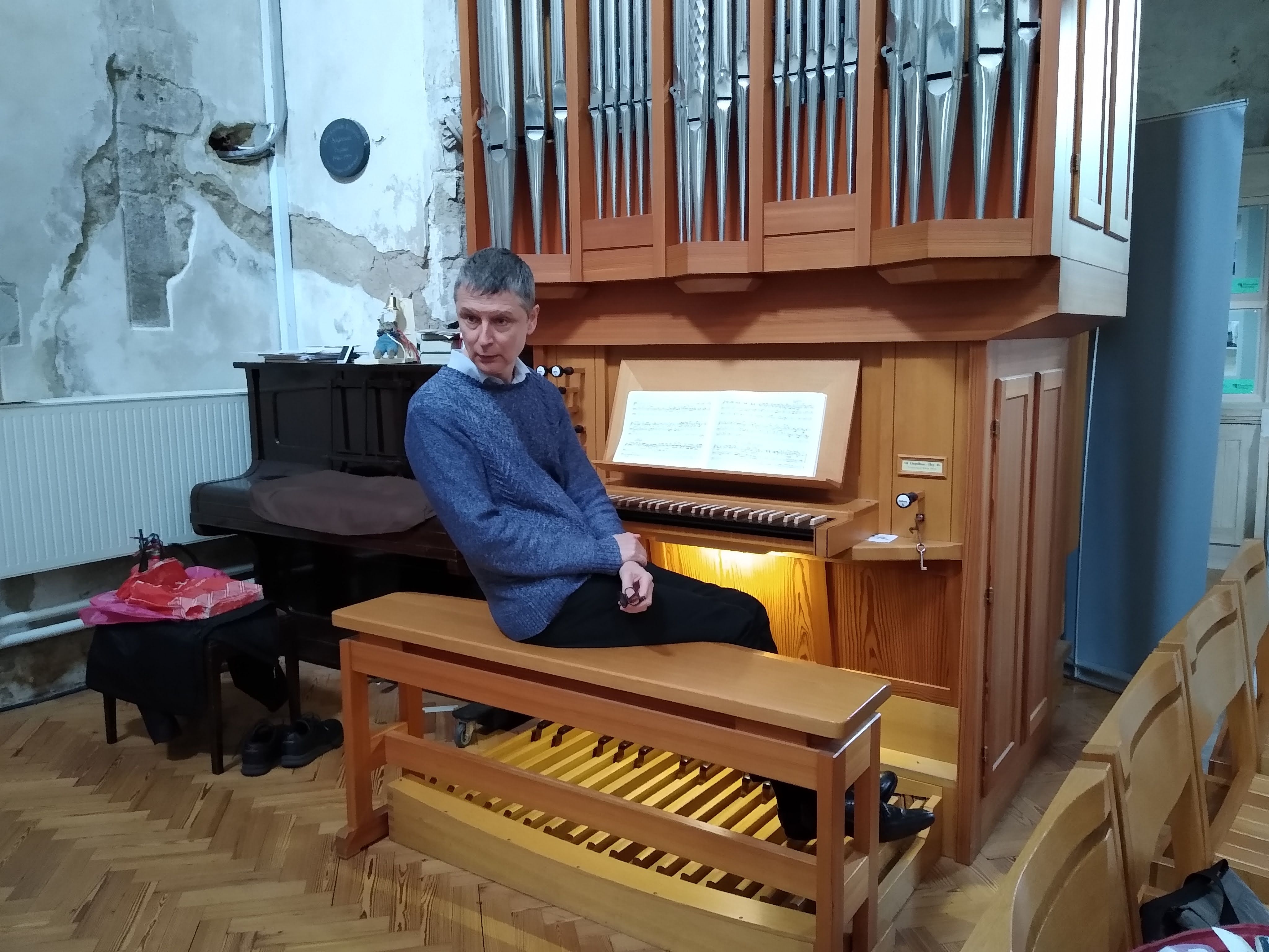 Image: Michael at the console in Flamstead